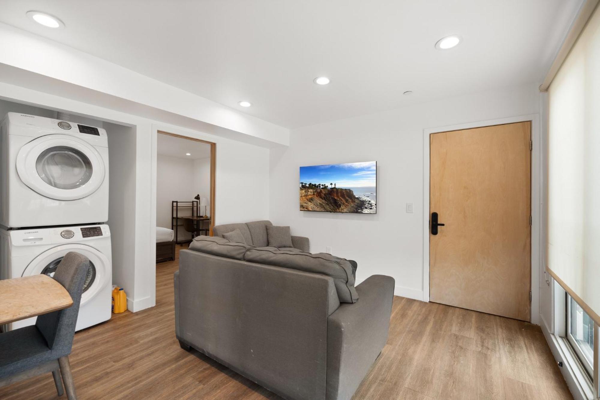 Charming Urban Retreat Near Usc In La- Private Room With Share Living Room With Kitchen Los Angeles Esterno foto