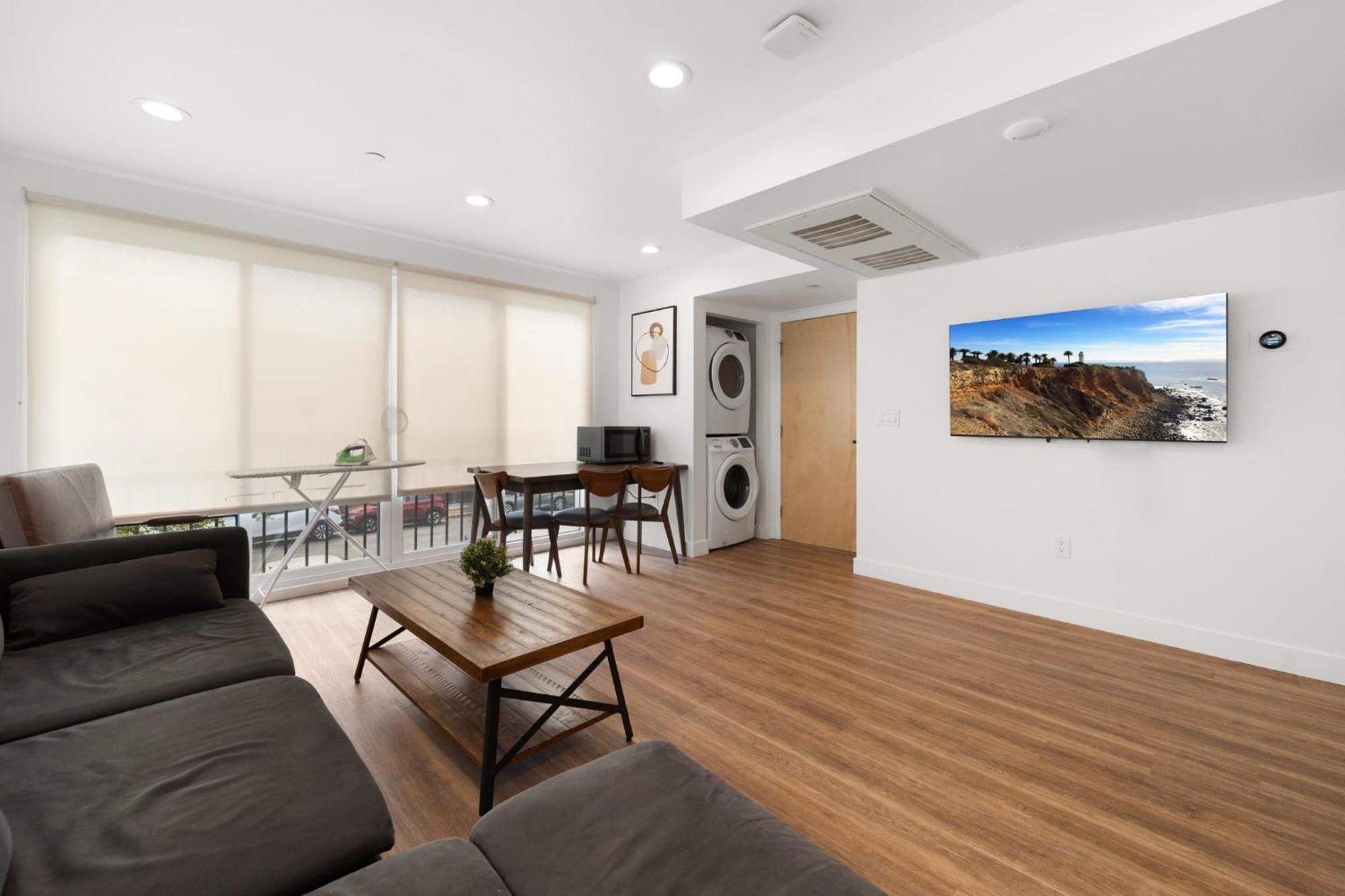 Charming Urban Retreat Near Usc In La- Private Room With Share Living Room With Kitchen Los Angeles Esterno foto