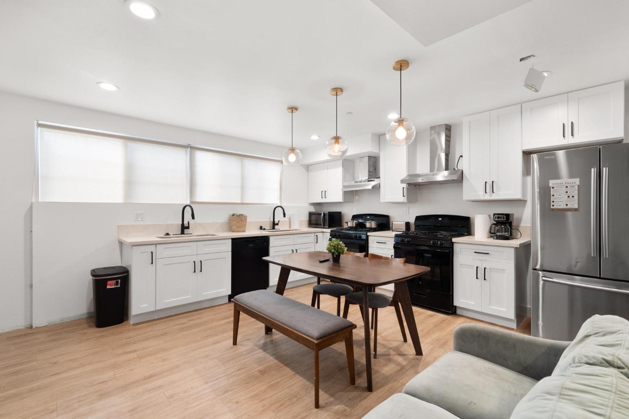 Charming Urban Retreat Near Usc In La- Private Room With Share Living Room With Kitchen Los Angeles Esterno foto