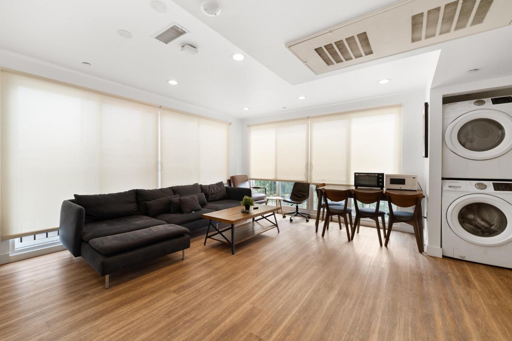 Charming Urban Retreat Near Usc In La- Private Room With Share Living Room With Kitchen Los Angeles Esterno foto